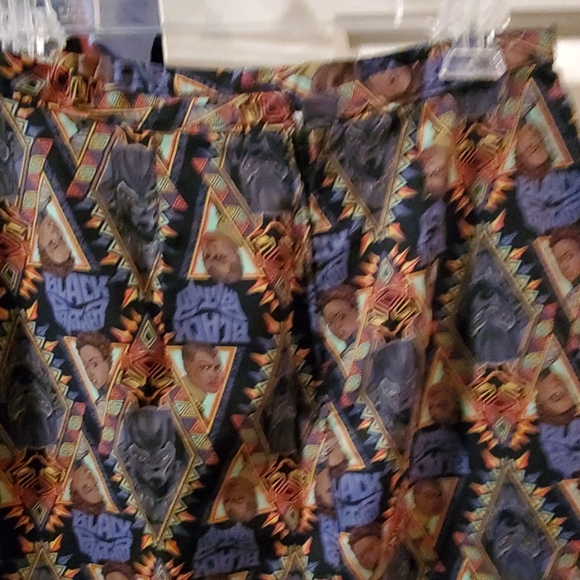 Black panther skirt - Picture 4 of 4